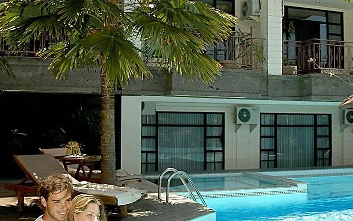 Hotel Vilarisi 3*